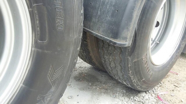 10 ล้อหัวลาก VOLVO FL10 ปี 2548 รถสภาพดี สวย เล่มพร้อม