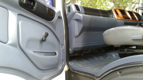 ขายรถสิบล้อเมก้าหัวลาก 320 แรงม้า