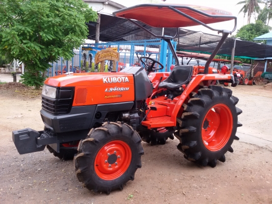 ปัญญาแทรคเตอร์..จัดมาให้ครับ ด่วน!!!คูโบต้า L3408DI ตัวเปล่า สภาพพร้อมใช้