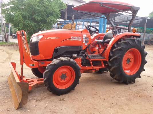 ปัญญาแทรคเตอร์..จัดมาให้ครับ ด่วน!!!คูโบต้า L4708SP พร้อมใบมีดคานล่าง พร้อมผานบุกเบิกตราช้าง เล่มทะเบียนพร้อม