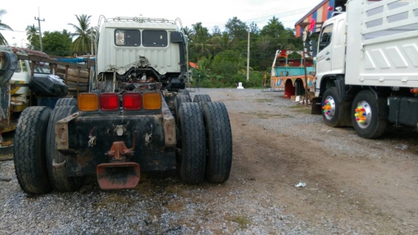 สิบล้อมือสอง