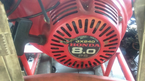 เครื่องพ่นยาพร้อมปั๊มเคียวริสเก่าญี่ปุ่น  0835662999Lineid:hs4trp ราคา16,000บาท