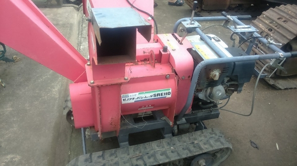 ขายเครื่องย่อยกิ่งไม้มือสอง โคมัสสุเดินได้เครื่อง HONDA ไดร์สตรา์ท ขายเครื่องย่อยกิ่งไม้มือสอง โคมัสสุเดินได้เครื่อง HONDA ไดร์สตรา์ท