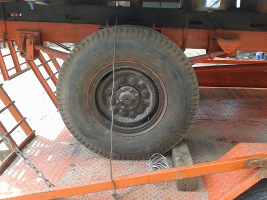 ขายรถอีแต๋นสวยๆๆ คันซีหน้า5 เกียร์หกล้อ  ช่วงล่างเลพาลอย