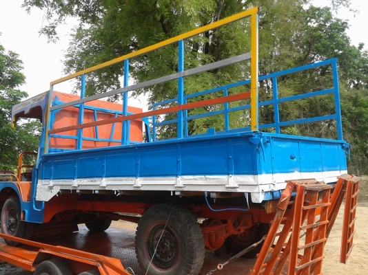 ขายรถอีแต๋นสวยๆๆ คันซีหน้า5 เกียร์หกล้อ  ช่วงล่างเลพาลอย