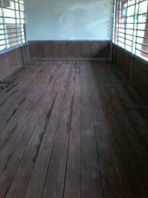 รถ 6 ล้อล่องแมกก้าปี 49 เครื่อง150 แรง ไมล์ 110000 เอกสารพร้อมโอน  820,000