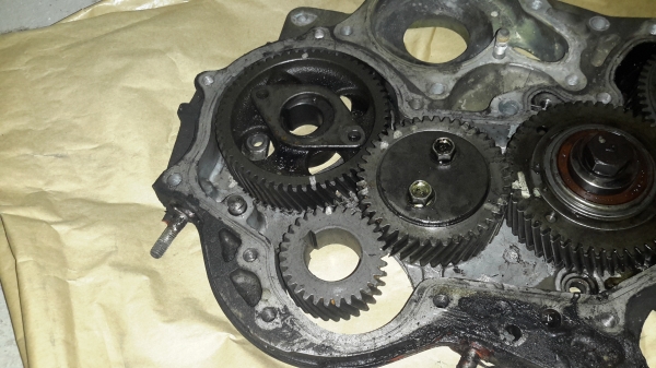 ชุดเฟืองหน้าเครื่อง 4jh1 พร้อมฝาครบชุด