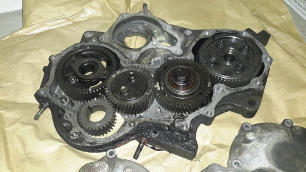 ชุดเฟืองหน้าเครื่อง 4jh1 พร้อมฝาครบชุด