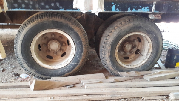 อิสุ.หัวแหลม.เครื่อง6bd1-2เพลาสโลว์กลางยางดีคัสซีสวยๆเล่มมีขึ่200ภาษีขาดจร้า