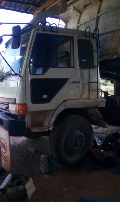 สิบล้อ มิตซู ไอ้หลง  FN527MA 6D16-195 เกียร์เดิม10สปีส ดั้ม KCสภาพดีสวยพร้อมใช้ ราคา 585,000บ ทะเบียนพร้อมโอน