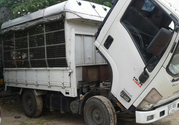 สิบล้อ มิตซู ไอ้หลง  FN527MA 6D16-195 เกียร์เดิม10สปีส ดั้ม KCสภาพดีสวยพร้อมใช้ ราคา 585,000บ ทะเบียนพร้อมโอน