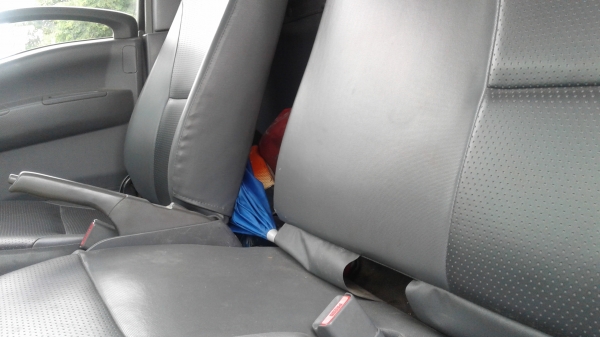 สิบล้อ มิตซู ไอ้หลง  FN527MA 6D16-195 เกียร์เดิม10สปีส ดั้ม KCสภาพดีสวยพร้อมใช้ ราคา 585,000บ ทะเบียนพร้อมโอน