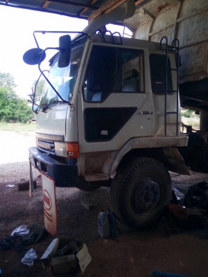 สิบล้อ มิตซู ไอ้หลง  FN527MA 6D16-195 เกียร์เดิม10สปีส ดั้ม KCสภาพดีสวยพร้อมใช้ ราคา 585,000บ ทะเบียนพร้อมโอน