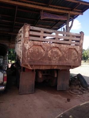 สิบล้อ มิตซู ไอ้หลง  FN527MA 6D16-195 เกียร์เดิม10สปีส ดั้ม KCสภาพดีสวยพร้อมใช้ ราคา 585,000บ ทะเบียนพร้อมโอน