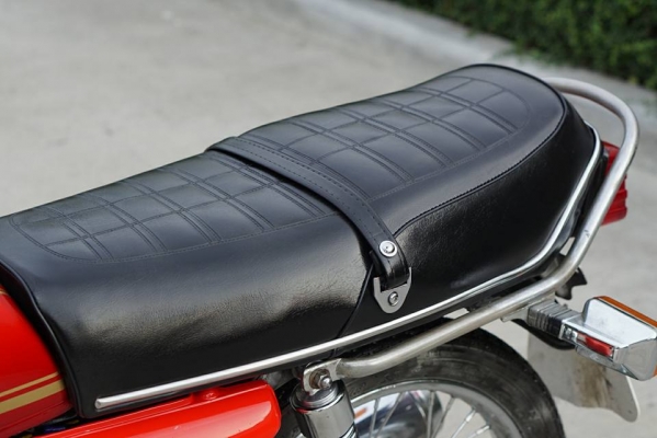 วุฒิ นนบุรี ขาย HONDA GL100cc. รถสวยเดิมเครื่องดีทะเบียนพร้อมโอน