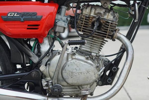 วุฒิ นนบุรี ขาย HONDA GL100cc. รถสวยเดิมเครื่องดีทะเบียนพร้อมโอน