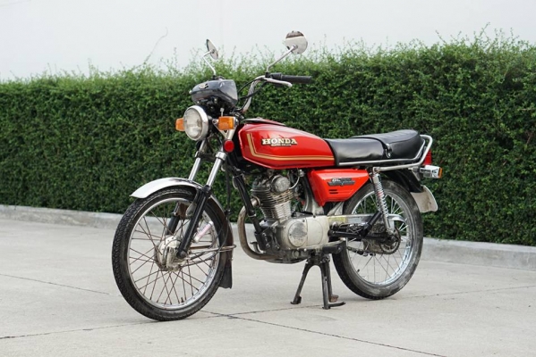 วุฒิ นนบุรี ขาย HONDA GL100cc. รถสวยเดิมเครื่องดีทะเบียนพร้อมโอน