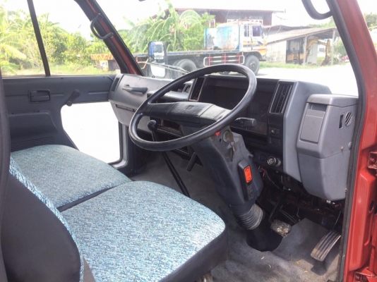 NHR หัวปี๊บ เครื่อง2800 แหนบหน้าแหนบหลัง เพลาลอย ป้ายเล็ก มีแอร์ รถสวยภายในสวยครบพร้อมใช้