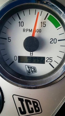 JCB 3CX ปี 2009 ใช้งาน 7 พันกว่าชั่วโมง ขายไม่แพงครับ