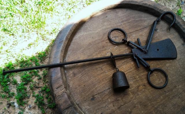 ตาชั่งโบราณ เนื้อโลหะเก่าสุดๆ ยังใช้งานได้ดี สภาพสวยครบสมบูรณ์