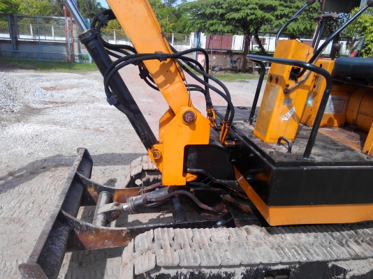 แบ็คโฮ mitsubishi ms030 ใช้งานได้ราคาถูก ไปทำเงินที่นครพนมแล้วครับ