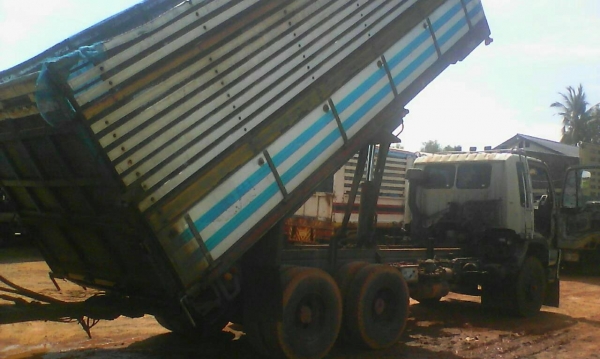 Hino แม่-ลูกดั้ม 1,150,000 บาท FM2K 2 เพลา สโลว์กลาง เครื่อง 260 แรง หัวบาง ยางดี คัสชีสวย เล่มทะเบียนพร้อม 090-772-3710 090-772-3708