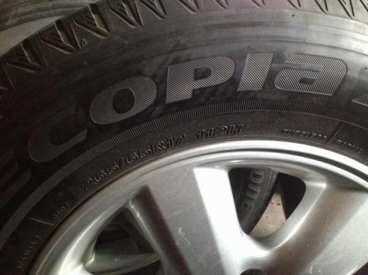 ล้อแม็ก vigo 17 พร้อมยาง บริดโตน อีโคเปีย 265 65 17 ปลายปี 13