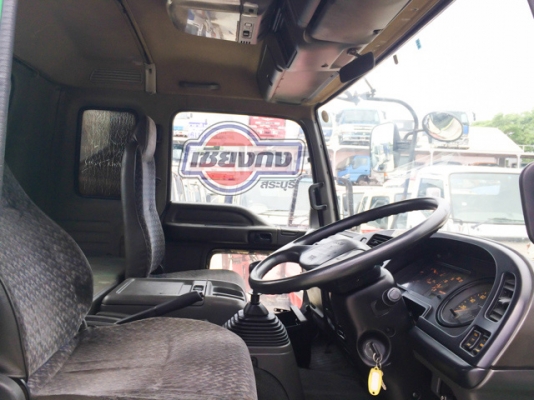 ขายรถหกล้อ  ISUZU DECA จอดอยู่เซียงกงสระบุรีครับ สนใจติดต่อคุณเอ 090-9977111