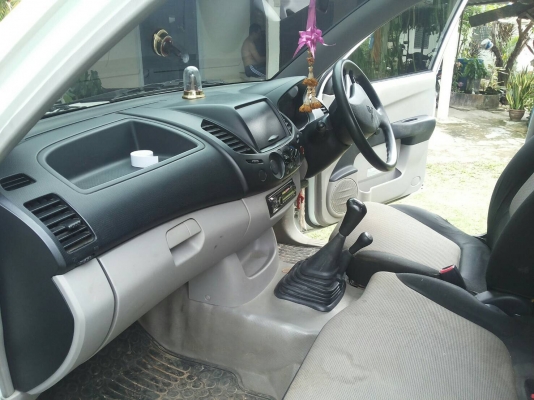 Mitsubishi Triton 2.5 VG Trubo 4WD COMMON R AIL DI-D Mitsubishi Triton 2.5 VG Trubo 4WD COMMON R AIL DI-D