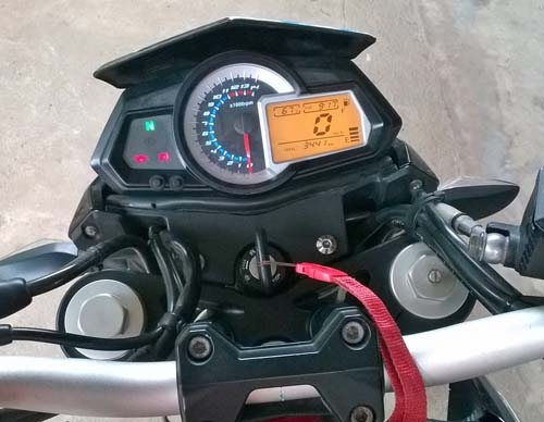 ขาย bennelli tnt 300