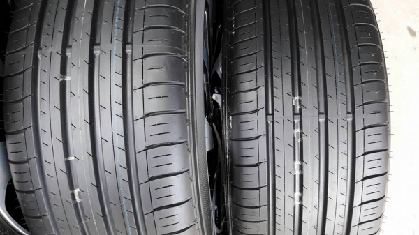 ขายล้อแม็กป้ายแดง civic fc 16" ยางปี16 สนใจติดต่อ ตาเล็ก ล้อและยางครับ 081-3747940