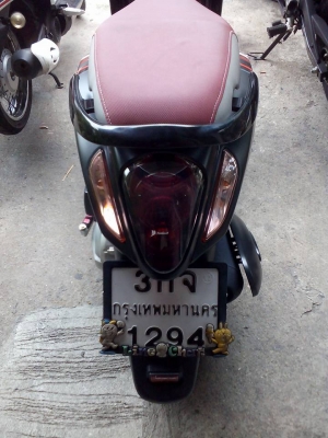 ขาย Honda Scoopy i ล้อแม็ก ปี 57 ปลายปี สภาพภายนอกสวย รถใช้น้อย วิ่งไปสองพันกว่าโล เล่มพร้อมชุดโอน