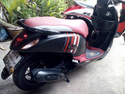 ขาย Honda Scoopy i ล้อแม็ก ปี 57 ปลายปี สภาพภายนอกสวย รถใช้น้อย วิ่งไปสองพันกว่าโล เล่มพร้อมชุดโอน