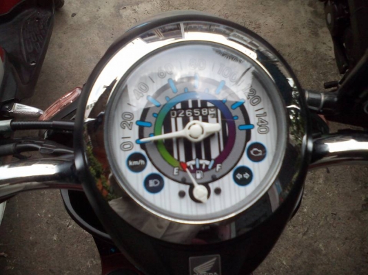 ขาย Honda Scoopy i ล้อแม็ก ปี 57 ปลายปี สภาพภายนอกสวย รถใช้น้อย วิ่งไปสองพันกว่าโล เล่มพร้อมชุดโอน