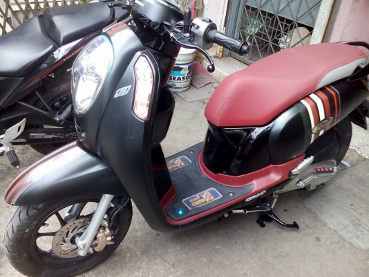 ขาย Honda Scoopy i ล้อแม็ก ปี 57 ปลายปี สภาพภายนอกสวย รถใช้น้อย วิ่งไปสองพันกว่าโล เล่มพร้อมชุดโอน