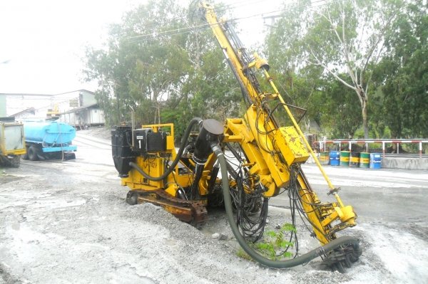 atlas copco รุ่น roc742 hc # 1 atlas copco รุ่น roc742 hc # 1