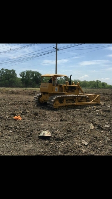 ขายรถแทรกเตอร์ D-5-D ตีนเป็ดช่วงล่าง สวยรถพร้อมใช้งาน