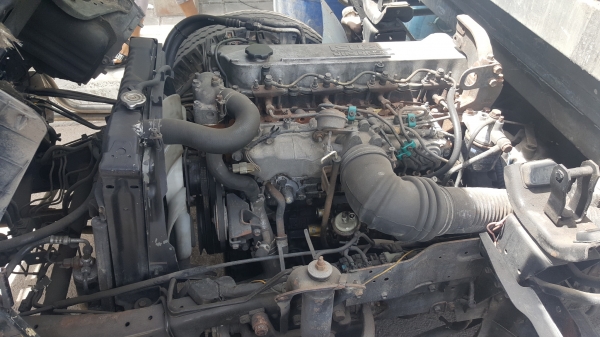 ขาย 6 ล้อ ISUZU NKR 120 แรง