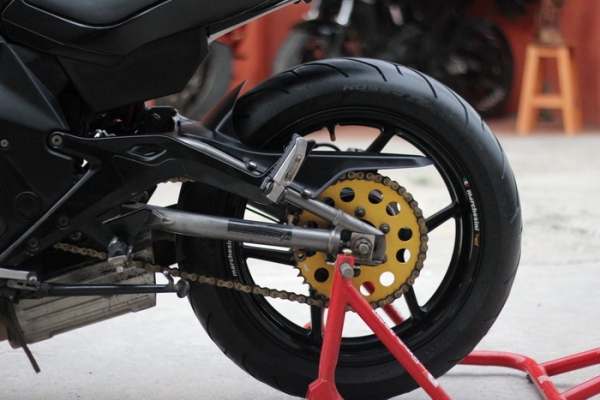 <เอิร์ท พิดโลก>er6n ปี2012 สภาพสวยไม่แพง