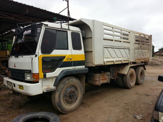 ขายรถดั้ม2เพลา FUSO FN527-TF เครื่อง220เทอร์โบ รถสวยสภาพดี เอกสารถูกต้อง เล่มทะเบียนพร้อมโอน ราคา850,000 สนใจโทร 090-8588220คุณนะ 093-3258446คุณบิว หรือเข้าดูสินค้าอื่นๆได้ที่ www.narong2truck.com หรือ www.truck.in.th/498 หรือเพจFacebook ณรงค์ ซื้อขายรถมื