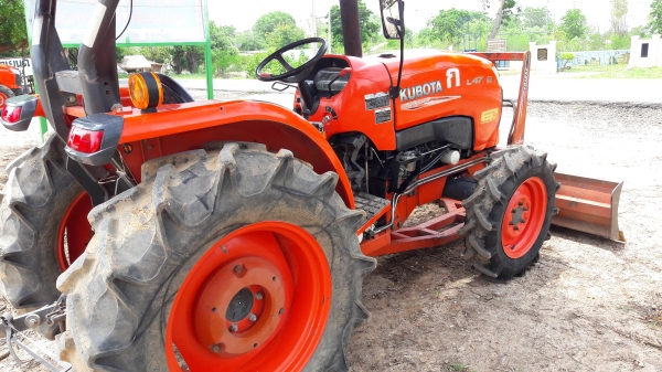 ขายรถไถL4708ใบมีดผาล4พร้อมใช้ครับ ขายรถไถL4708ใบมีดผาล4พร้อมใช้ครับ