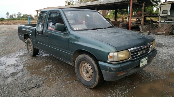 ขายรถ ISUZU TFR ปี97 เครื่องดี คัสซีสวย รถพร้อมใช้งาน เอกสารพร้อมโอน ราคา.125,000 บาท โทร.080-1085007 บอล