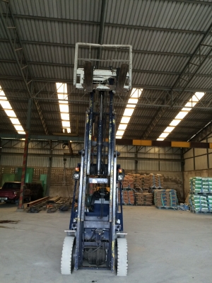 ขายรถโฟล์คลิฟท์ Komatsu 2.5 ตัน รุ่น 11 พร้อมใช้ 086-8053515