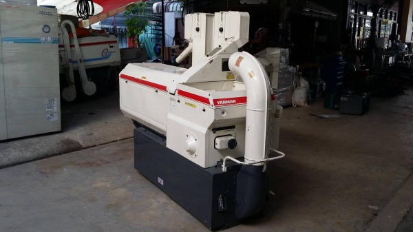 เครื่องสีข้าวกล้องเก่าญี่ปุ่น YANMAR รุ่น RHS300A สภาพเครื่องสวย พร้อมใช้งาน