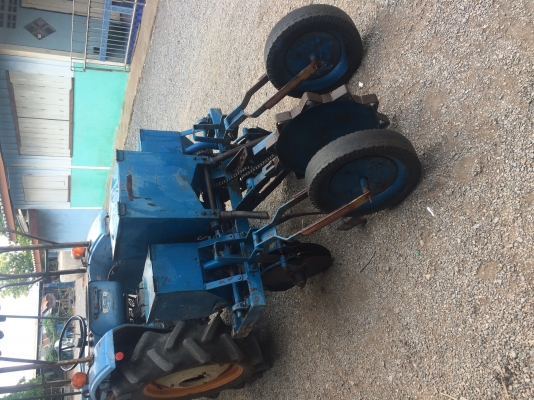 ขายเครื่องหยอดข้าวโพดแบบกระทู้จานถังปุ๋ยเฟืองพร้อมใช้