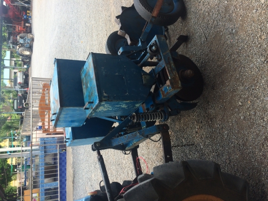 ขายเครื่องหยอดข้าวโพดแบบกระทู้จานถังปุ๋ยเฟืองพร้อมใช้