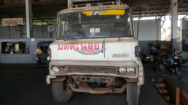 ขาย 6 ล้อดั้ม HINO KR300 เครื่อง EH100 150 แรงม้า หัวเก๋งไม่ค่อยสวย เอกสารเล่มทะเบียนพร้อม ขาย 6 ล้อดั้ม HINO KR300 เครื่อง EH100 150 แรงม้า หัวเก๋งไม่ค่อยสวย เอกสารเล่มทะเบียนพร้อม