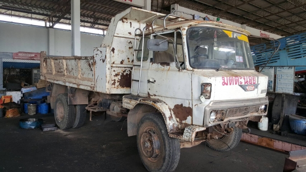 ขาย 6 ล้อดั้ม HINO KR300 เครื่อง EH100 150 แรงม้า หัวเก๋งไม่ค่อยสวย เอกสารเล่มทะเบียนพร้อม