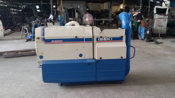 เครื่องสีข้าวกล้องเก่าญี่ปุ่น  ISEKI  รุ่น MX300  สภาพเครื่องสวย พร้อมใช้งาน  ขนาดกระทัดรัด