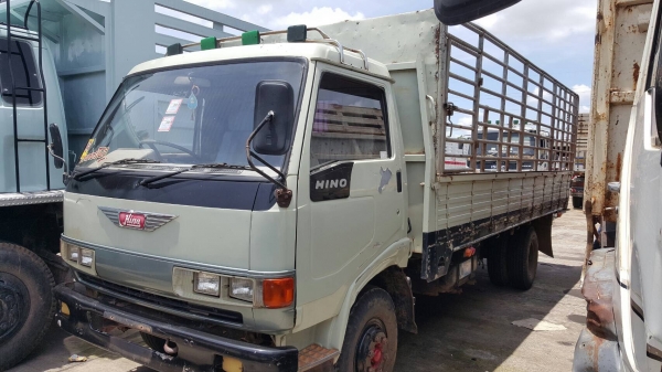 ขาย 6 ล้อ HINO FC2WHKA กระบะยาว 5.50 เมตร เครื่อง WO4D 120 แรงม้า คัสซีสวยตลอดเส้น ทะเบียนพร้อมโอน